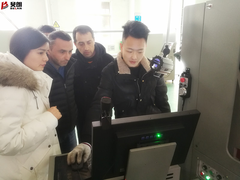 號外、號外，貝朗自動折線機廠家又迎來外國客戶啦